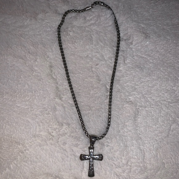 NECKLACE - Picture 2 of 6